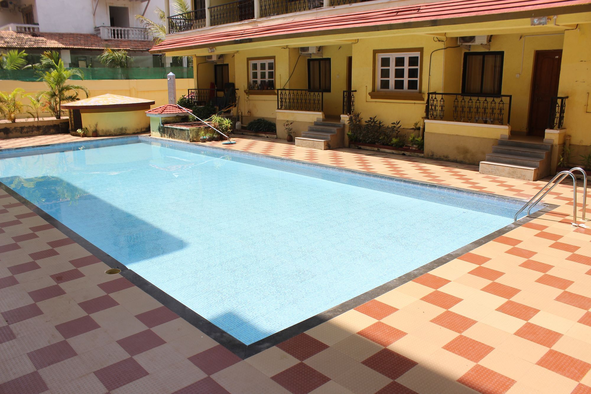 Oyo 7333 V Palms Hotel Candolim Esterno foto